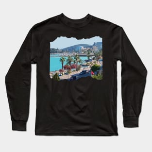 Beautiful photography of ocean, palm trees and blue sky Long Sleeve T-Shirt